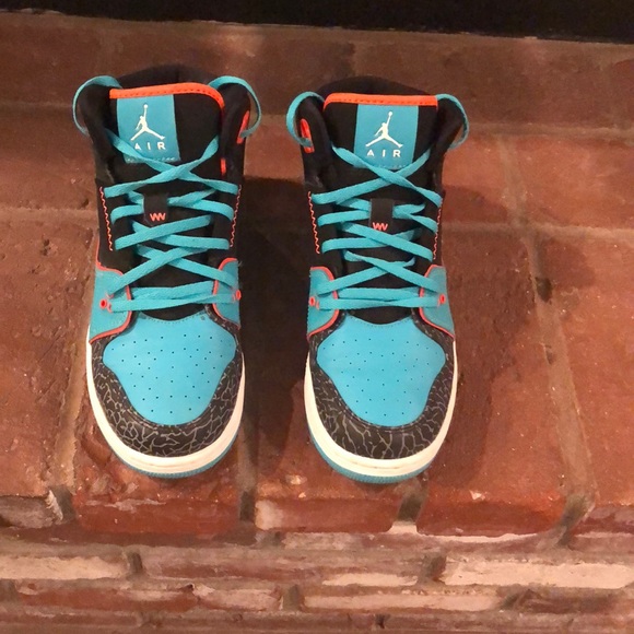 turquoise and orange jordans